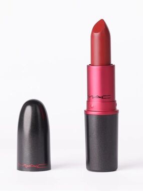MAC Limited Edition Discontinued SIA MATTE VIVA LA GLAM brick red classy bold